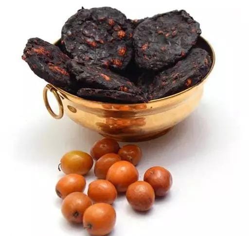 🌿 100% Organic Jujube Fruit Wada – Seedless (Borkut) (3 peices)