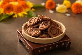 🌀 100% Organic Homemade Ragi Chakli (Ragi Murukku) (250g)