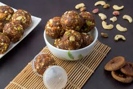 🥜 100% Organic Dry Fruit Laddu (Healthy Energy Balls) (250g)