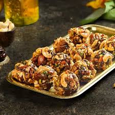 🥜 100% Organic Dry Fruit Laddu (Healthy Energy Balls) (250g)