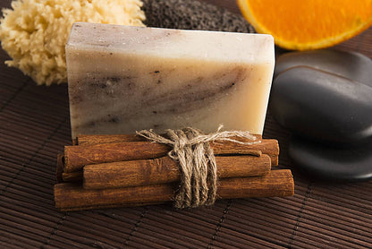 🍊🌿 100% Organic Orange Cinnamon Soap (Handcrafted Herbal Soap) (85g)